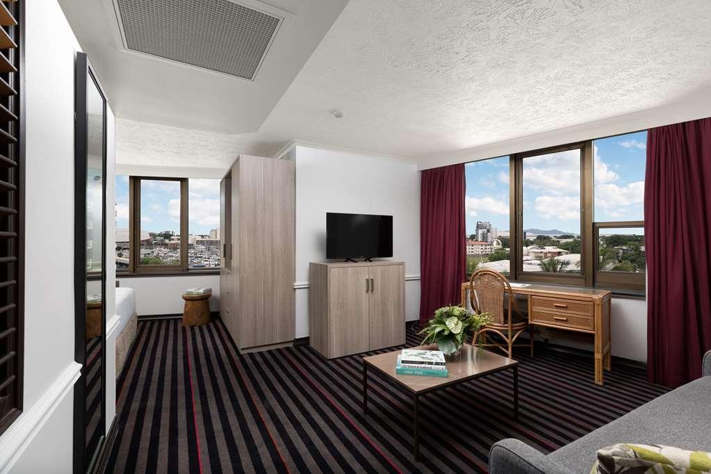 Rydges Southbank Townsville Room photo